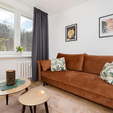 Apartment Przy Promenadzie Nadmorskiej Polanka Redlowska By Renters